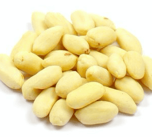 Erdnüsse blanchiert